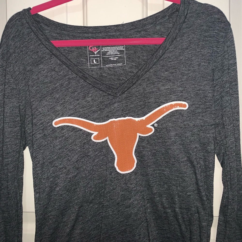 UT Longhorns long sleeve v neck top